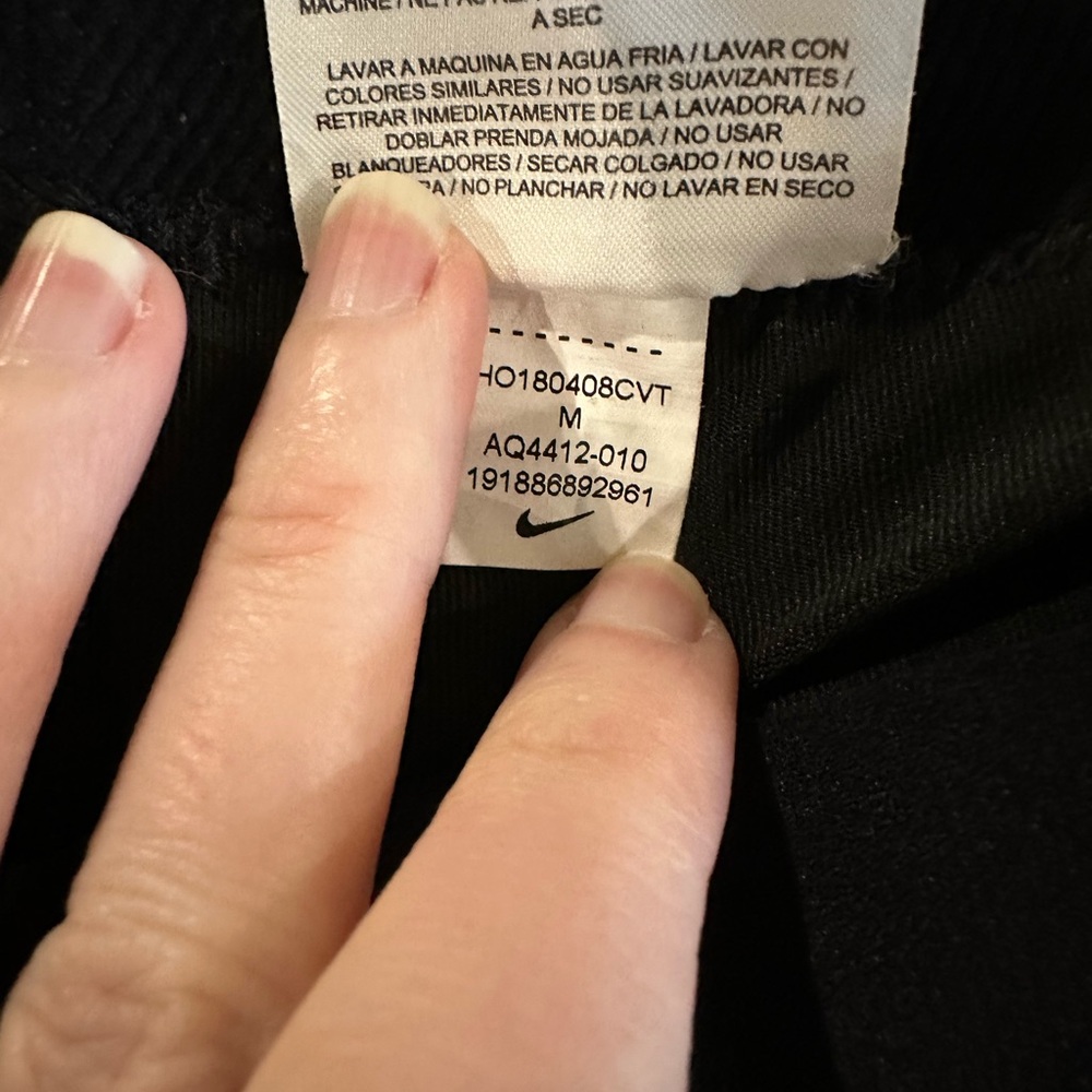 Lot of 2: Nike, glitter leggings w/leg logo. One silver, one gold. Both sz med - Picture 4 of 9